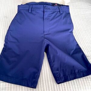 Vineyard vine's performance.